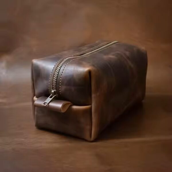 Unisex Toiletries And Cosmetics Travel Kit